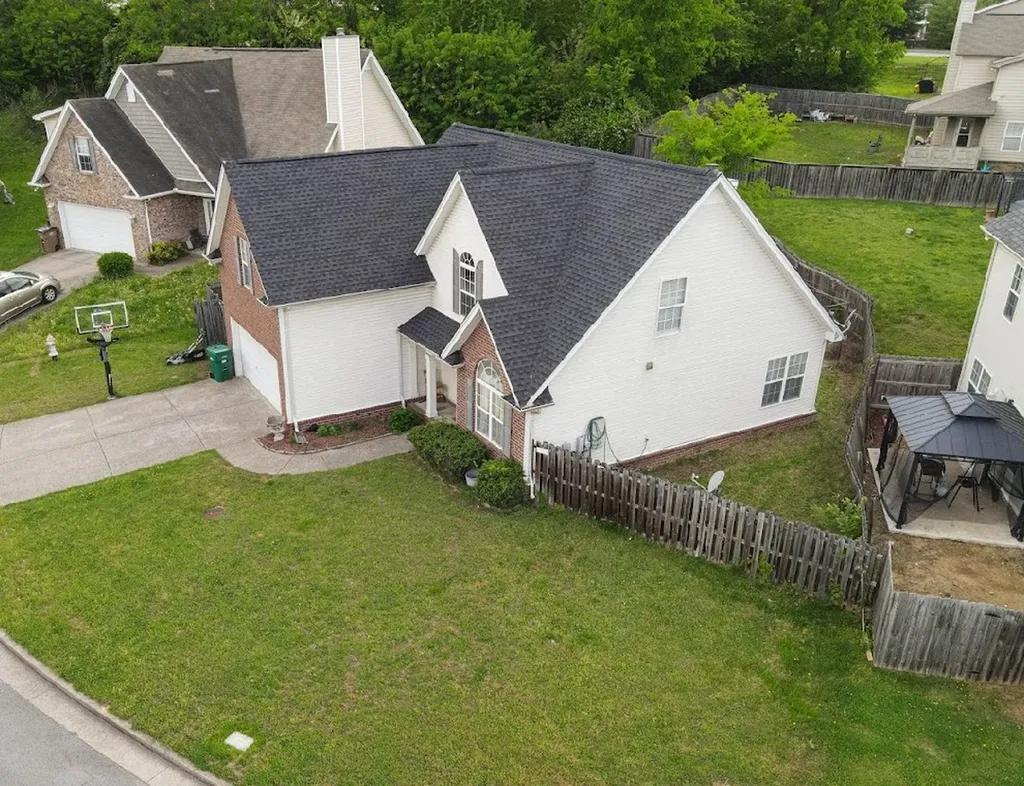 704 Sandbury Point Antioch TN 37013