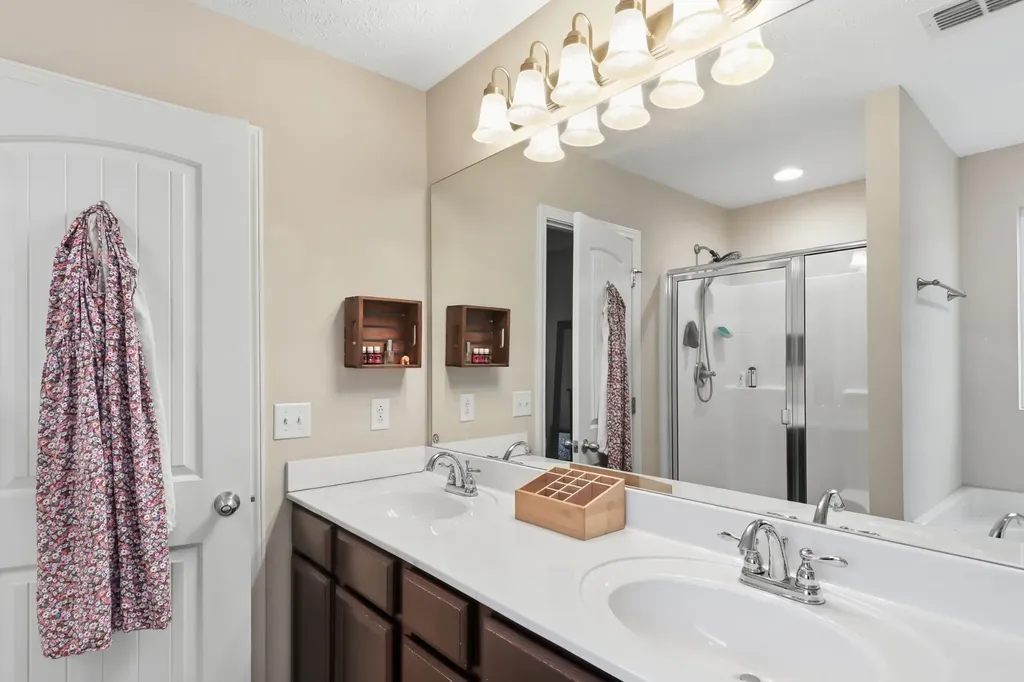 806 Silverhill Drive Murfreesboro TN 37129