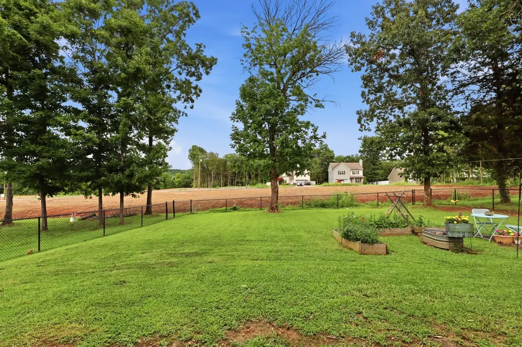 806 Silverhill Drive Murfreesboro TN 37129