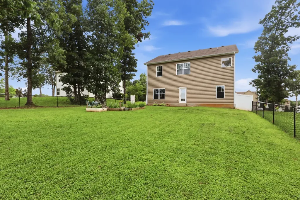 806 Silverhill Drive Murfreesboro TN 37129