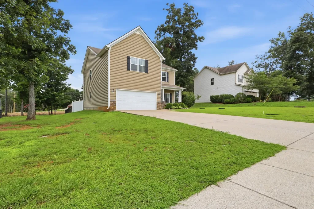806 Silverhill Drive Murfreesboro TN 37129