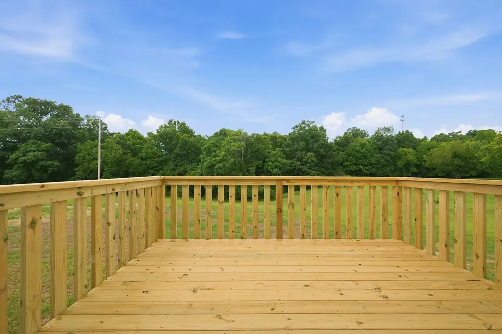 1434 East Piney Road Dickson TN 37055