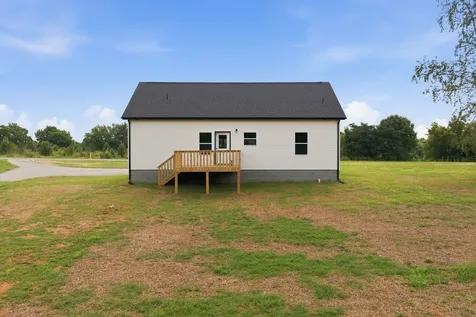 1434 East Piney Road Dickson TN 37055