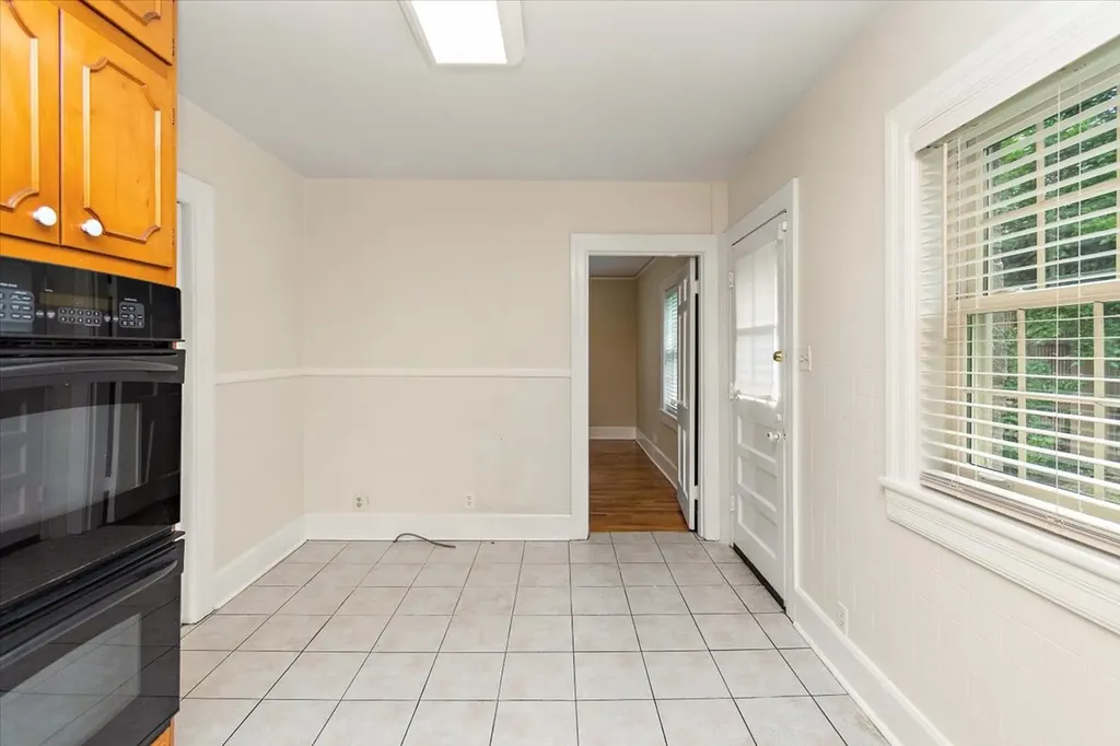2011 Cedar Lane Nashville TN 37212