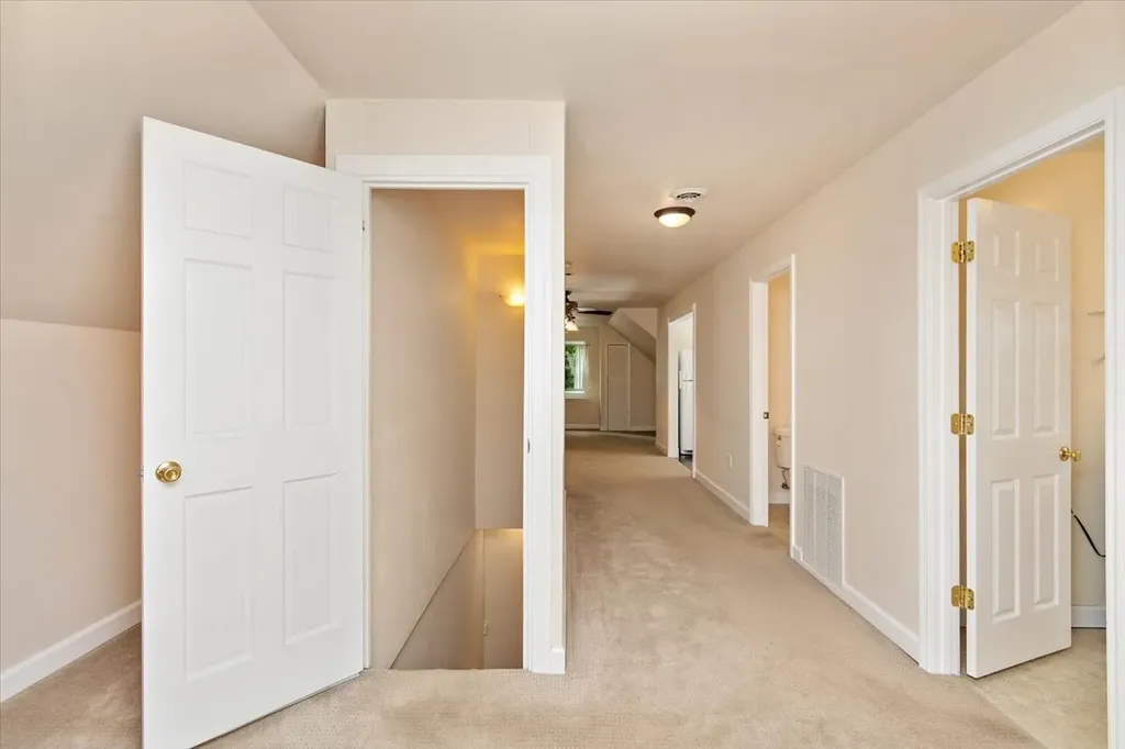 2011 Cedar Lane Nashville TN 37212