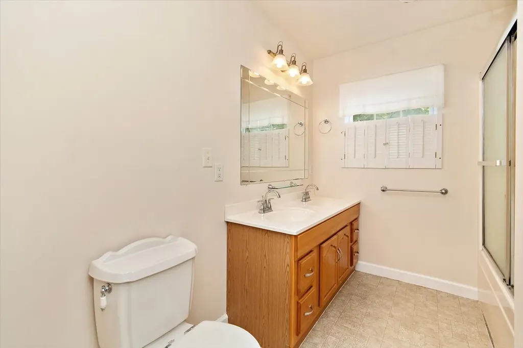 2011 Cedar Lane Nashville TN 37212
