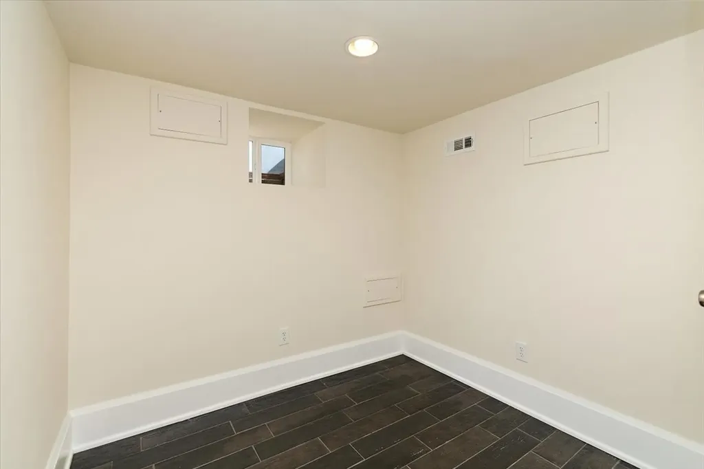 2011 Cedar Lane Nashville TN 37212