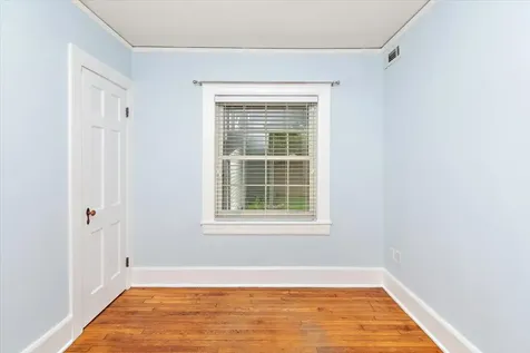 2011 Cedar Lane Nashville TN 37212