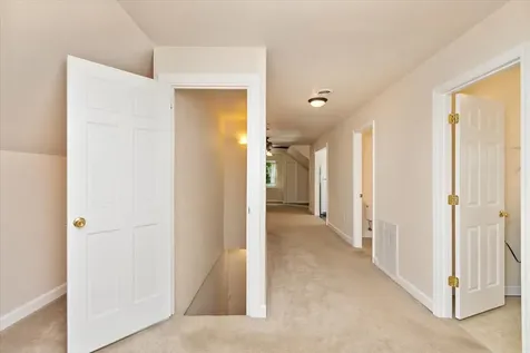 2011 Cedar Lane Nashville TN 37212