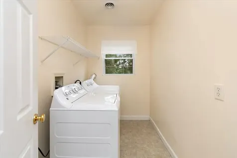 2011 Cedar Lane Nashville TN 37212