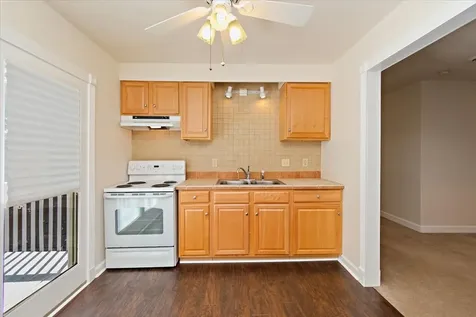 2011 Cedar Lane Nashville TN 37212