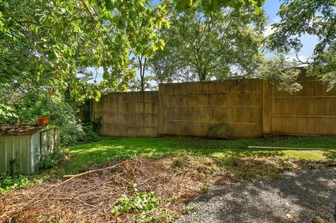 2011 Cedar Lane Nashville TN 37212