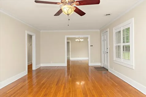 2011 Cedar Lane Nashville TN 37212
