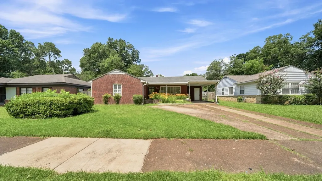 1381 Oak Ridge Drive Memphis TN 38111