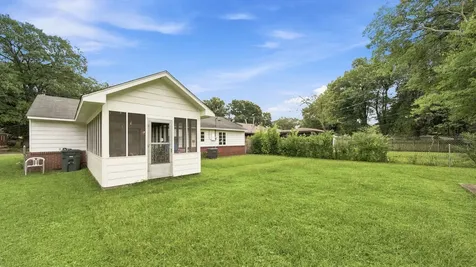 1381 Oak Ridge Drive Memphis TN 38111