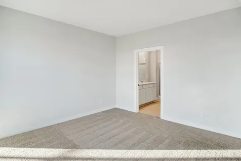 2180 Holmesburg Pvt Circle Gallatin TN 37066
