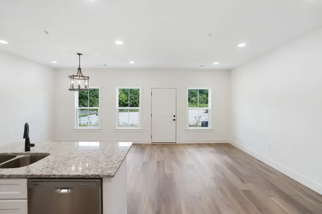 338 Legends Circle Baxter TN 38544