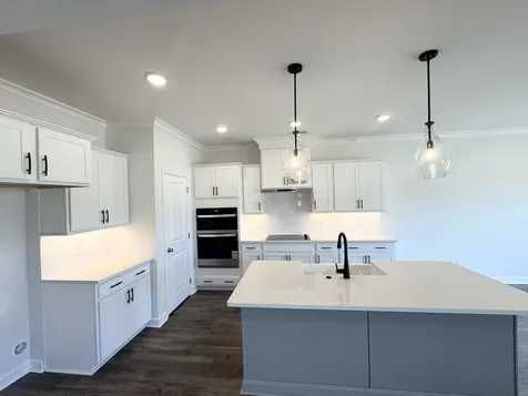 1933 Hildebrand Lane Columbia TN 38401