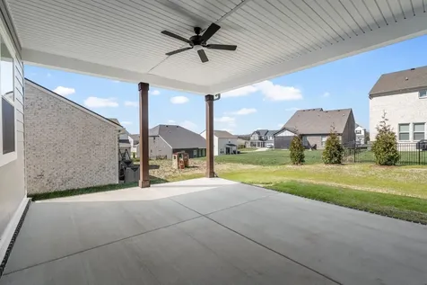 1822 Abelson Way Columbia TN 38401