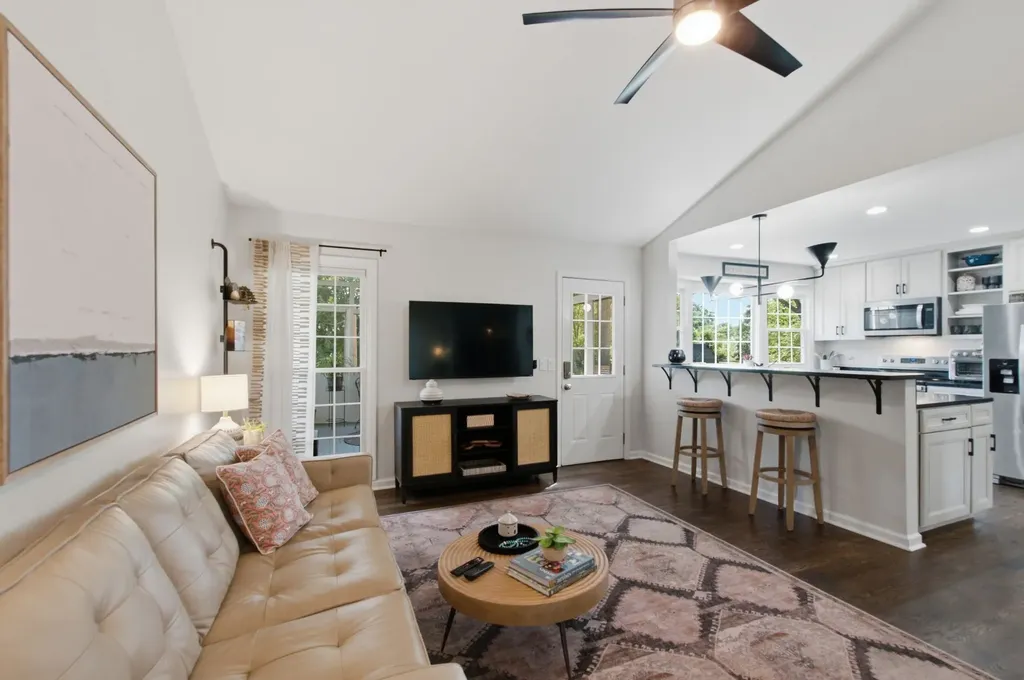 956 Harpeth Bend Drive Nashville TN 37221