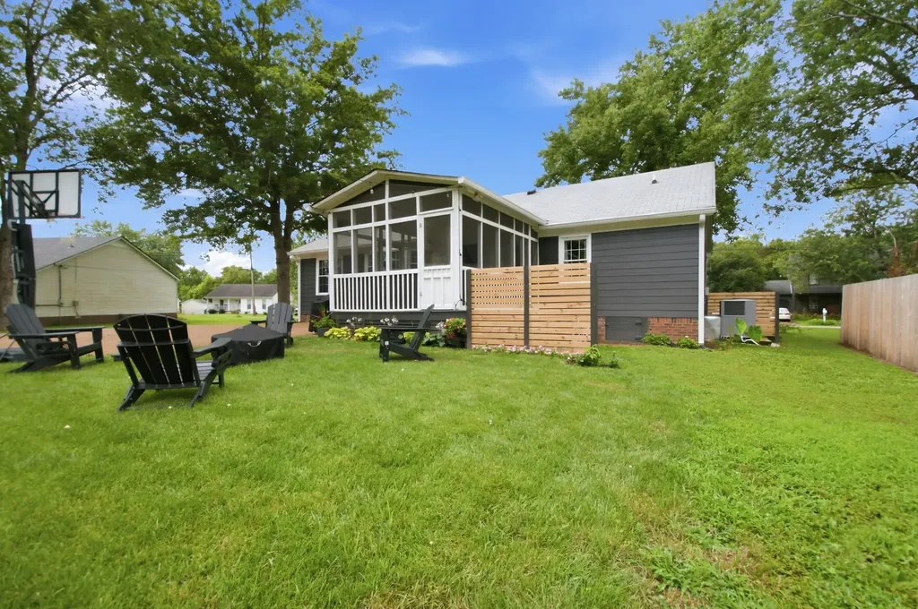 956 Harpeth Bend Drive Nashville TN 37221