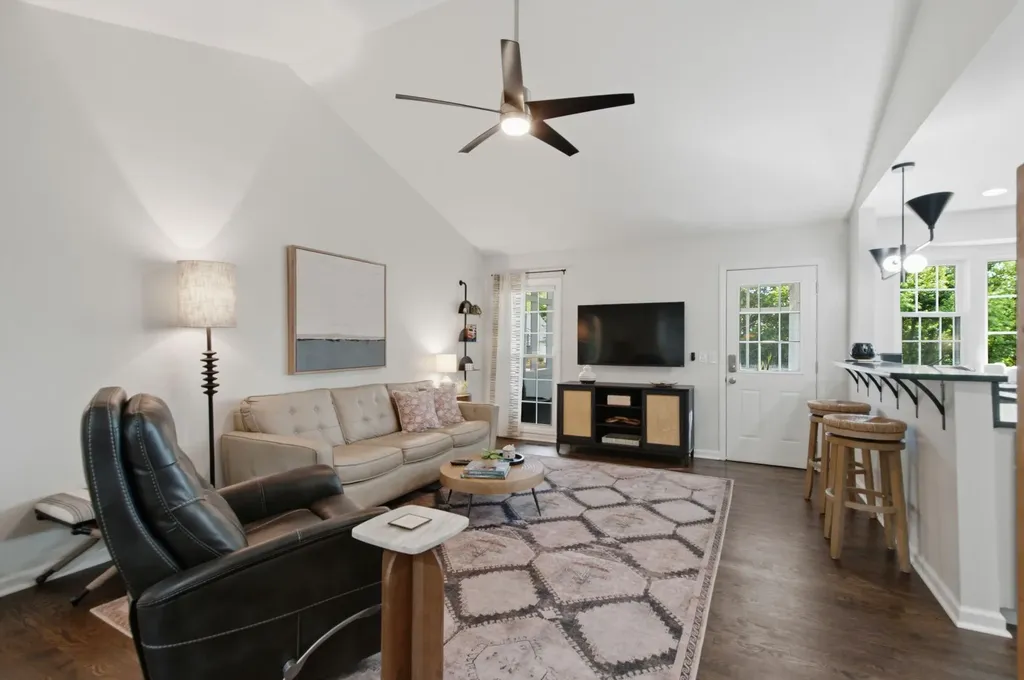 956 Harpeth Bend Drive Nashville TN 37221