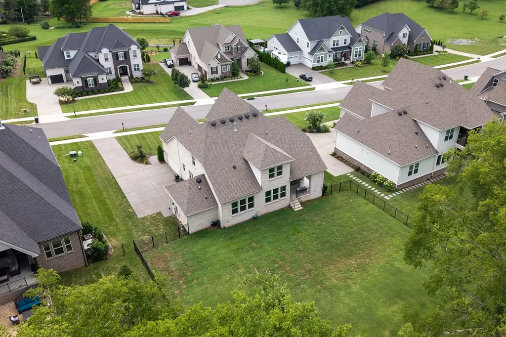 661 Concord Drive Gallatin TN 37066