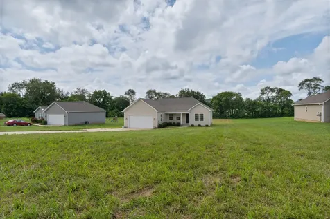 3232 Owl Hollow Road Belvidere TN 37306