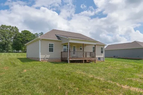 3232 Owl Hollow Road Belvidere TN 37306