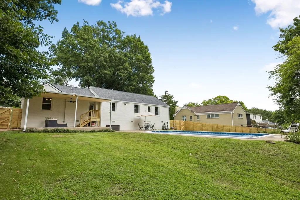 3925 Moss Rose Drive Nashville TN 37216