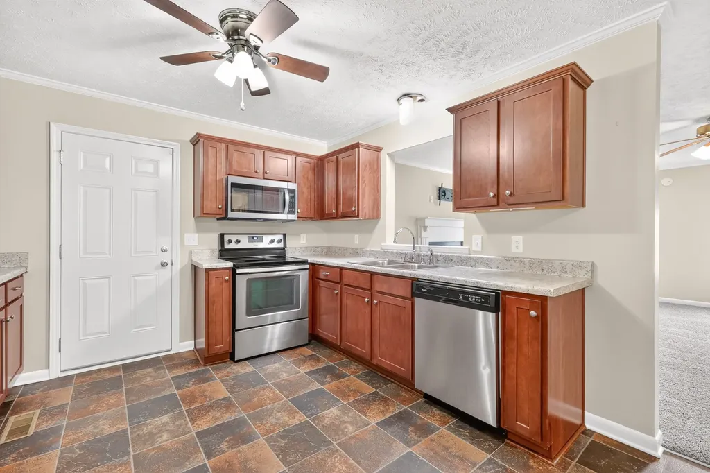 2504 Angelyn Drive Murfreesboro TN 37129