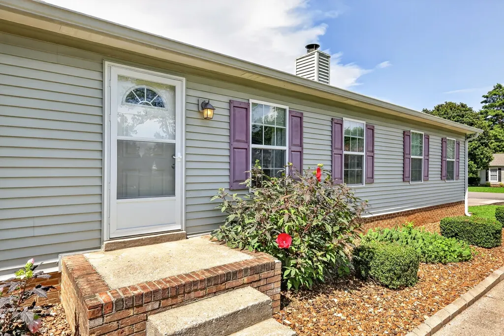 2504 Angelyn Drive Murfreesboro TN 37129