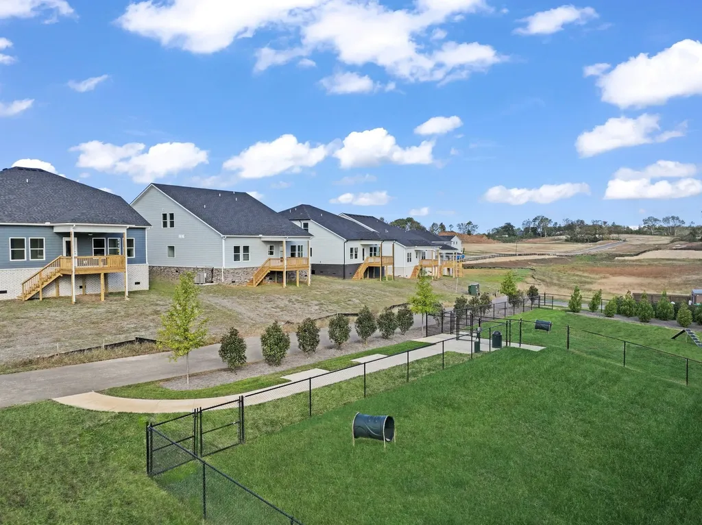 2587 Peaceful Valley Drive Columbia TN 38401