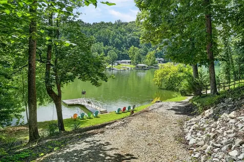 279 Earls Lane Doyle TN 38559