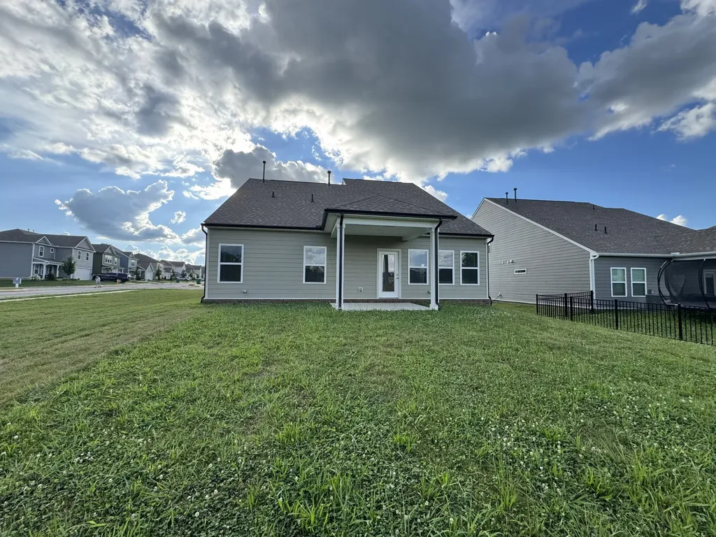 213 Charlie Place White House TN 37188
