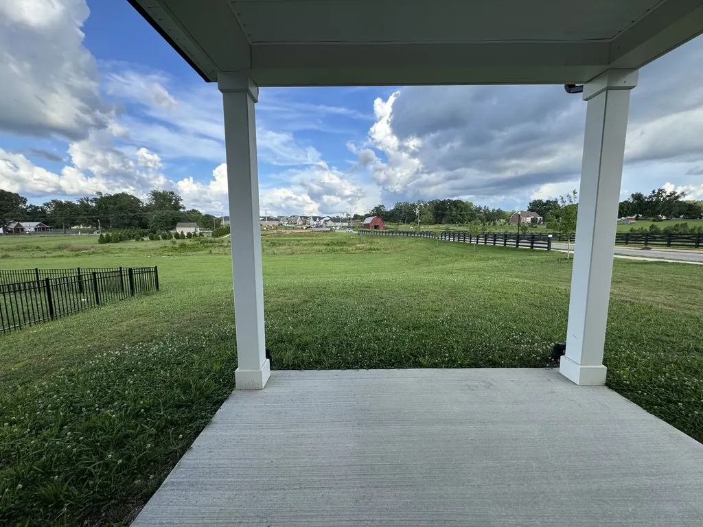 213 Charlie Place White House TN 37188