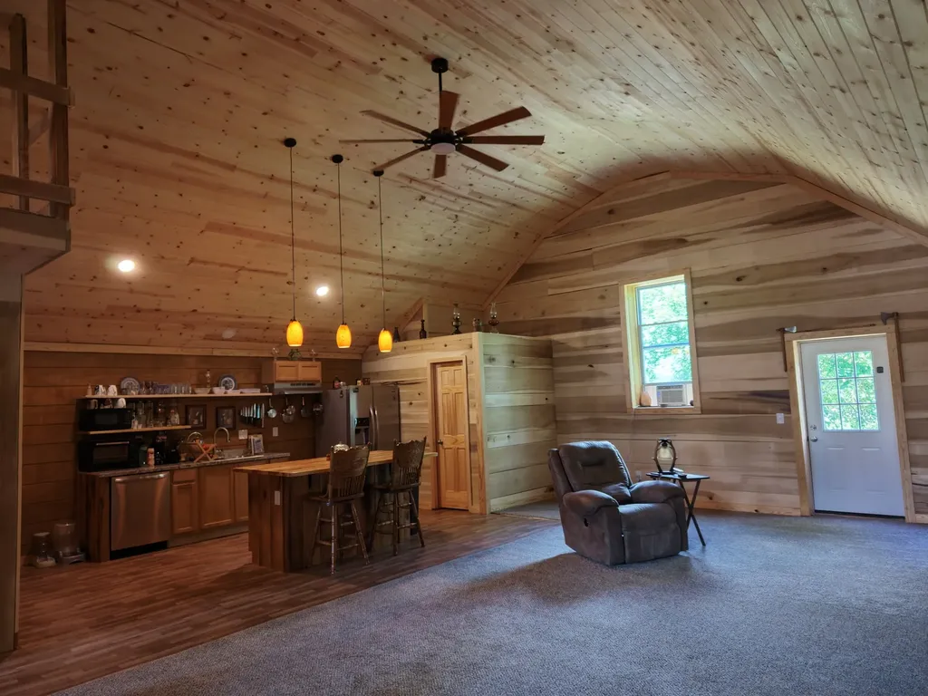 1655 Hurricane Creek Road Lawrenceburg TN 38464
