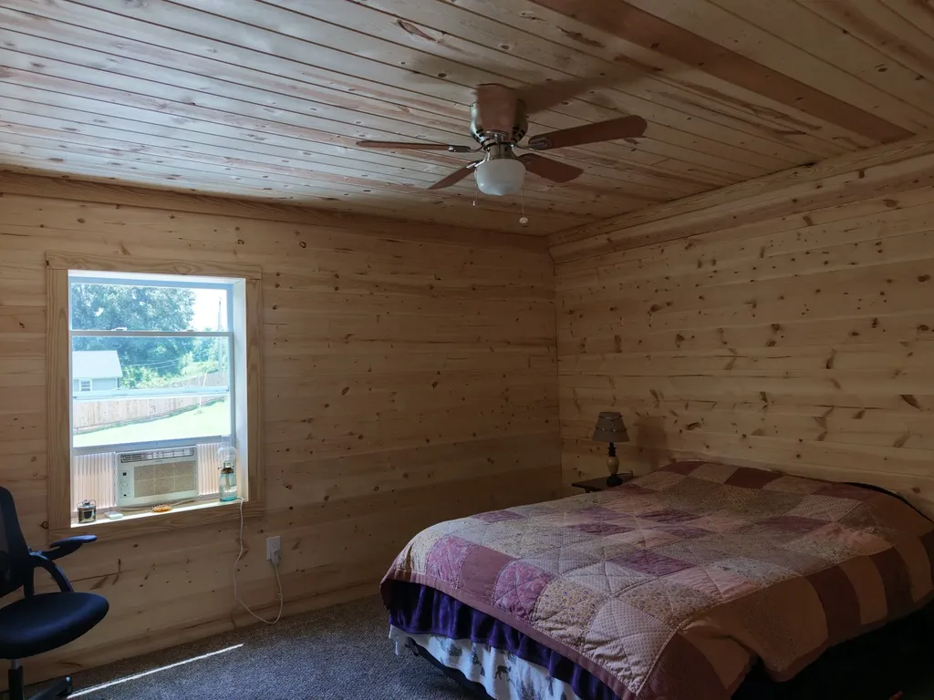 1655 Hurricane Creek Road Lawrenceburg TN 38464