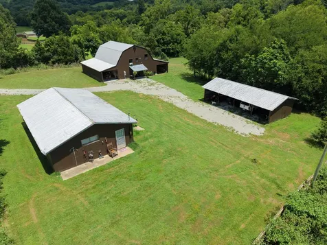 1655 Hurricane Creek Road Lawrenceburg TN 38464