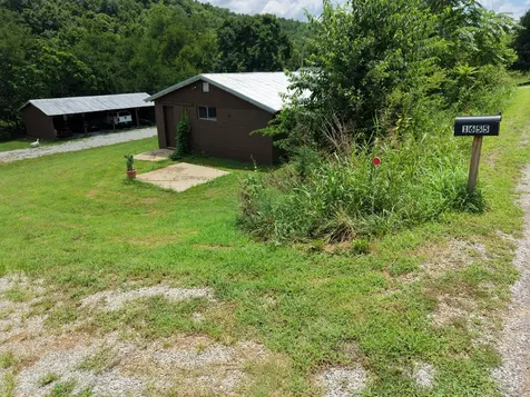 1655 Hurricane Creek Road Lawrenceburg TN 38464