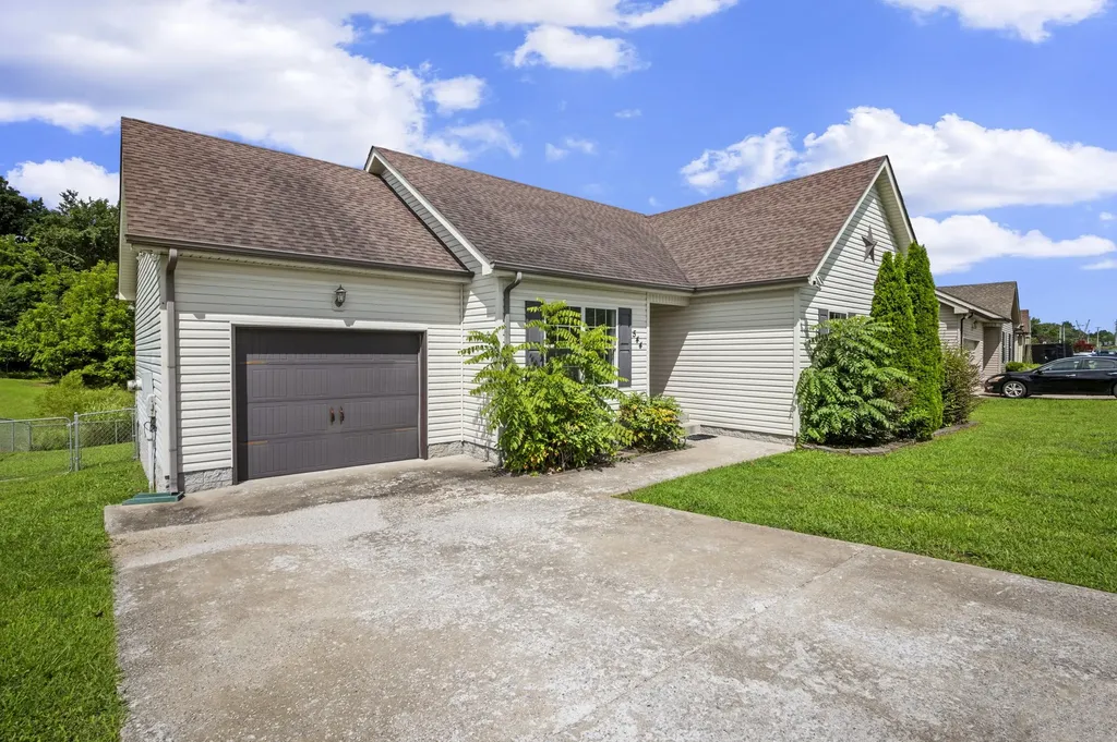 544 Tracy Lane Clarksville TN 37040