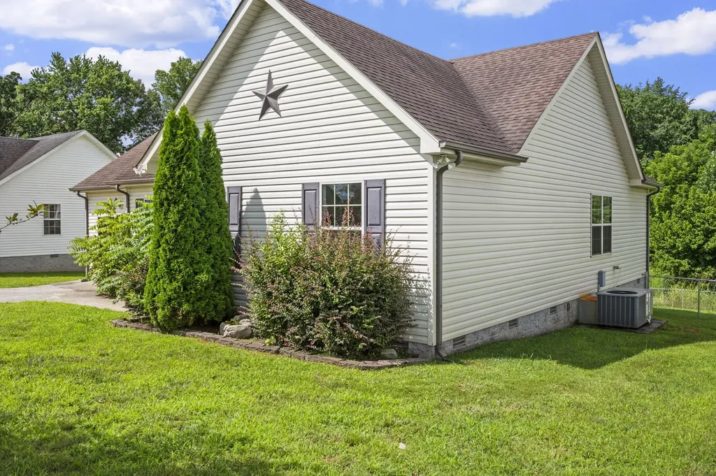 544 Tracy Lane Clarksville TN 37040