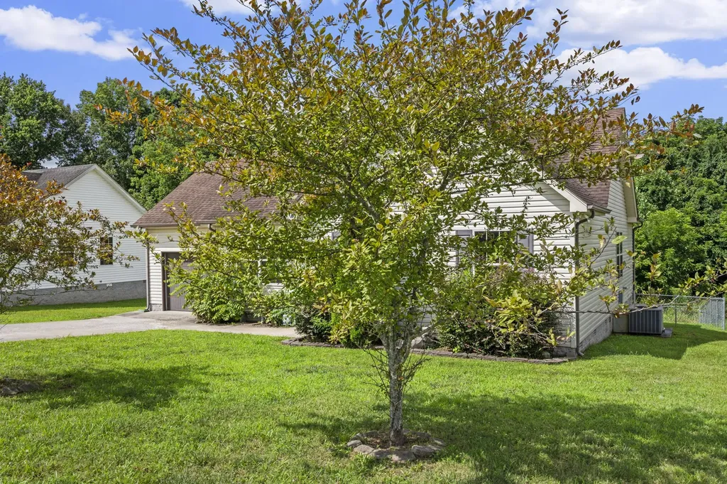 544 Tracy Lane Clarksville TN 37040
