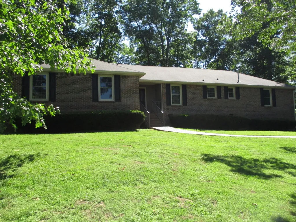1131 Warfield Boulevard Clarksville TN 37043
