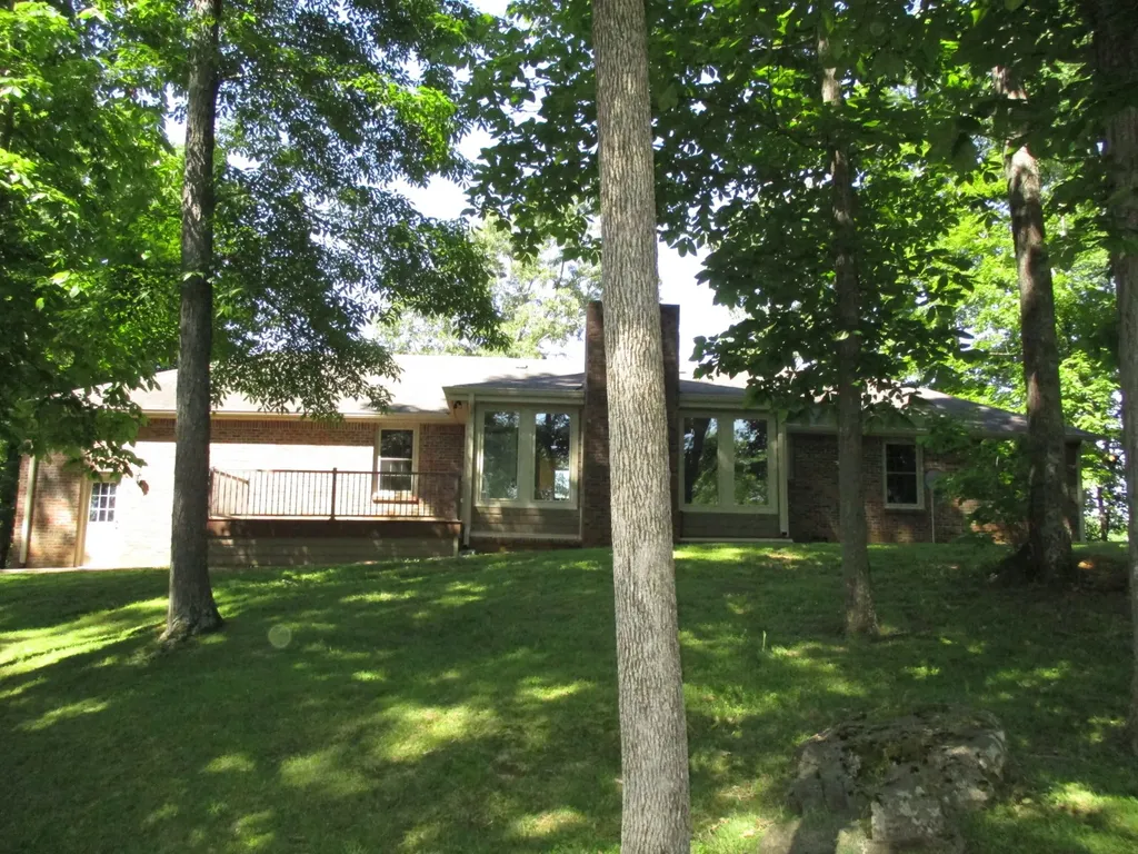1131 Warfield Boulevard Clarksville TN 37043