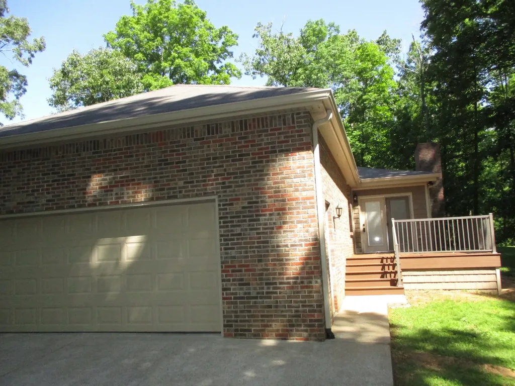 1131 Warfield Boulevard Clarksville TN 37043