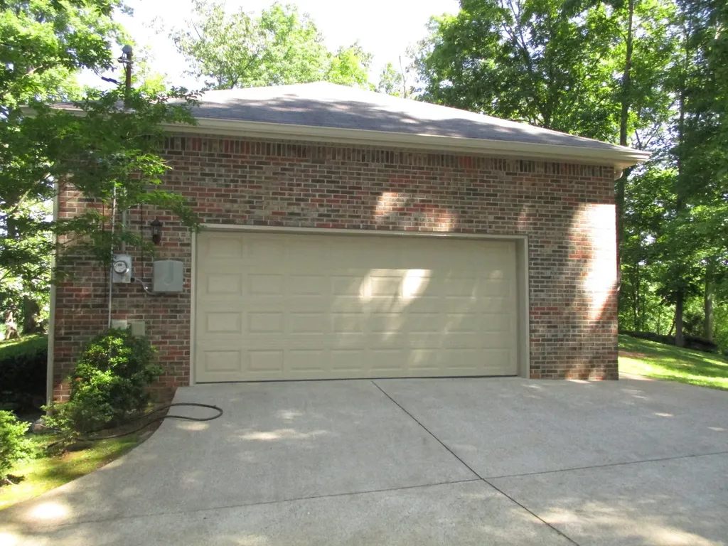 1131 Warfield Boulevard Clarksville TN 37043