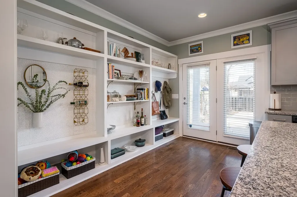 1908B 14th Ave, N Nashville TN 37208