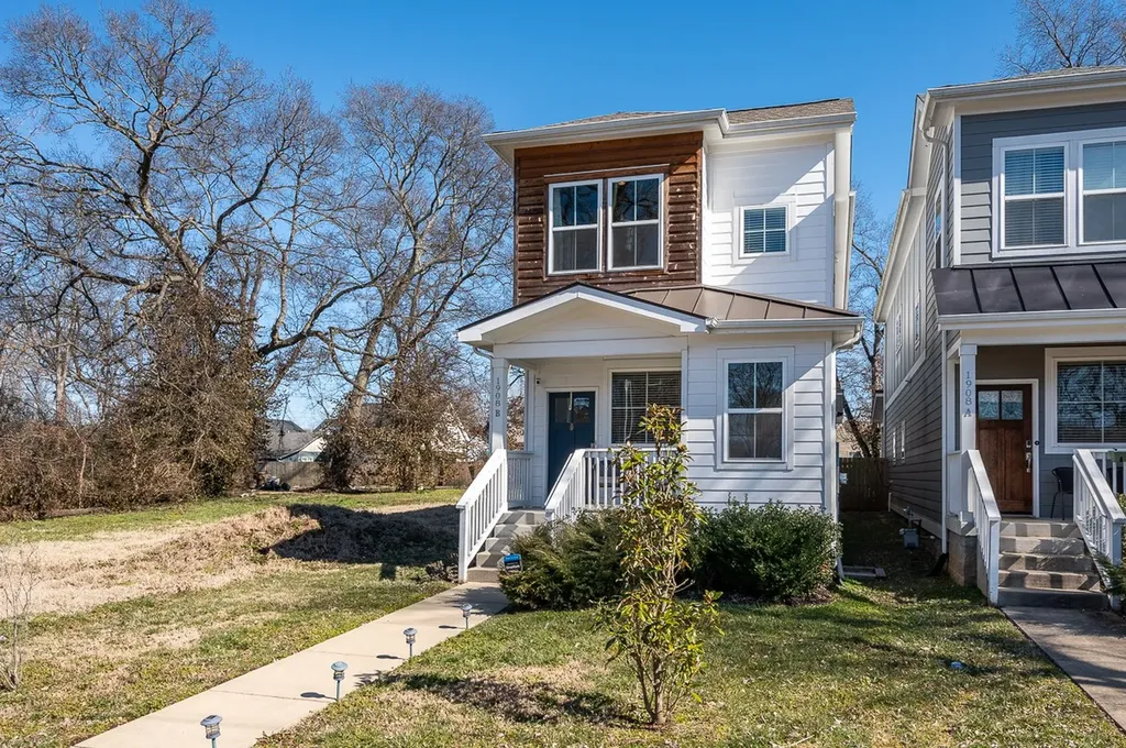 1908B 14th Ave, N Nashville TN 37208