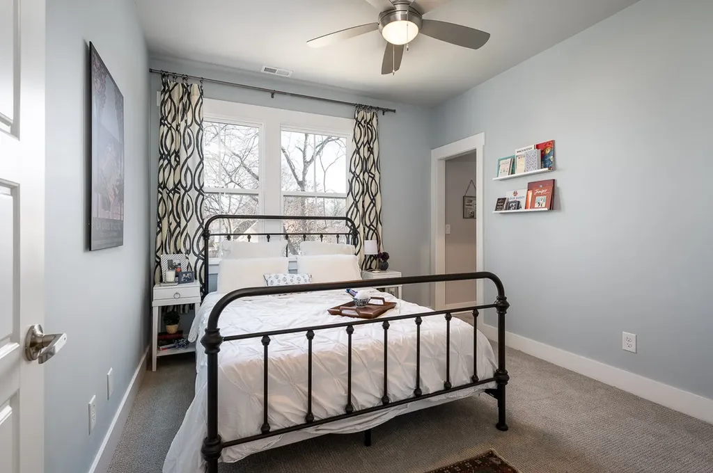 1908B 14th Ave, N Nashville TN 37208